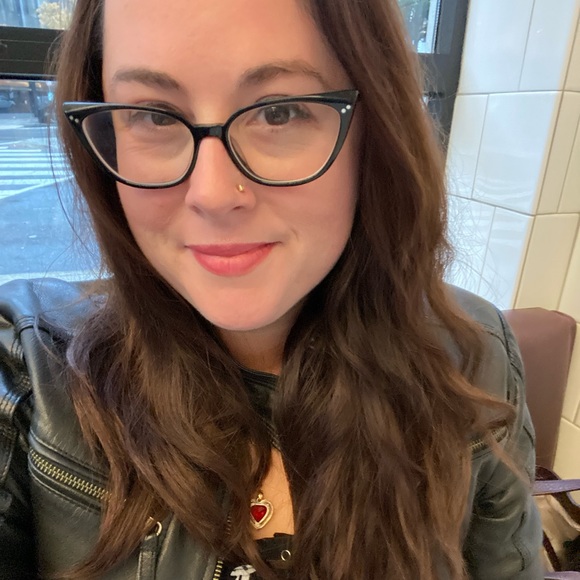 Meet your Posher, Suzanne - Picture 4 of 5